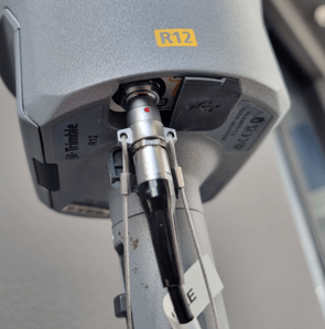 Trimble R12